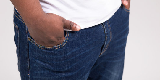 Ini satu-satunya jeans di dunia yang dirancang singa dan macan