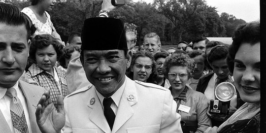 Berpolitik tanpa bermusuhan (2): Natsir dan Soekarno