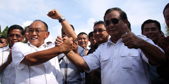 JK desak Ical segera gelar Munas Golkar