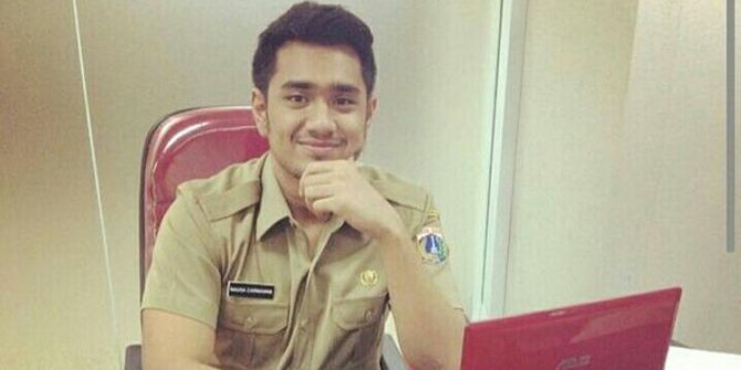 Abdi negara ganteng ini hebohkan media sosial | merdeka.com