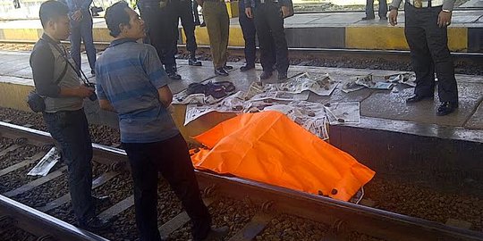 Lompat dari kereta,anggota Brimob tewas di Stasiun Kiara Condong