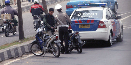 Melanggar, 31 pengendara motor ditilang saat 'sahur on the road'