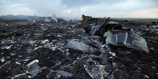 Wagub Bali berikan santunan kepada keluarga korban MH17