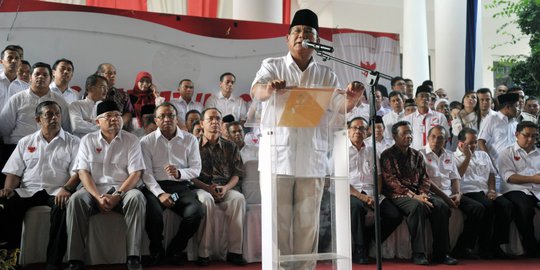 Amien Rais tak tahu kenapa Hatta tak ada di samping Prabowo