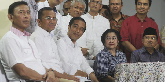 Sebut Jokowi-JK menang pilpres, Mega menangis