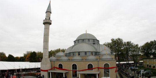 Menelusuri Masjid Merkez, tempat suci muslim terbesar di Jerman