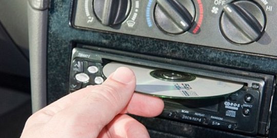mudik dengan mobil pribadi? jangan lupa bawa 6 benda ini