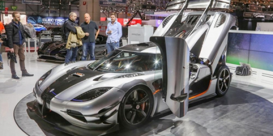 Sensasi menantang hypercar tercepat di dunia, Koenigsegg One:1!