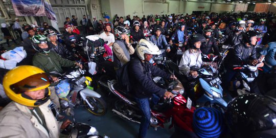 Pemudik sepeda motor di Jembrana tewas kecelakaan