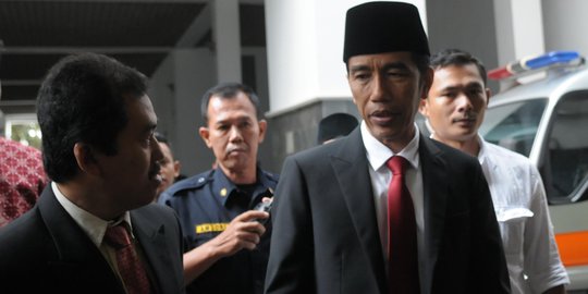 Meski ditantang naikkan harga BBM, Jokowi pilih menghindar