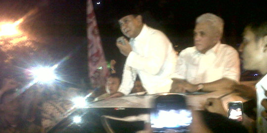 Datangi MK, Prabowo dan Hatta suruh pulang simpatisan