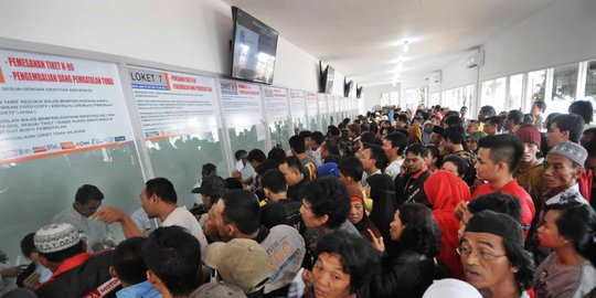 KAI operasikan 12 rangkaian KA subsidi layani mudik Lebaran 2014