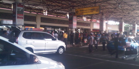 H-2 lebaran, jumlah penumpang di Bandara Juanda membludak