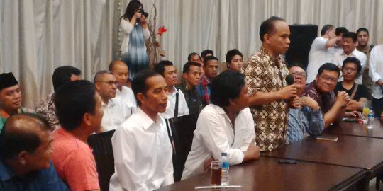 Jokowi buka puasa bersama wartawan di Solo