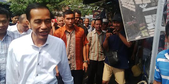 Jokowi: Pelanggaran HAM isu sensitif, nanti setelah pelantikan
