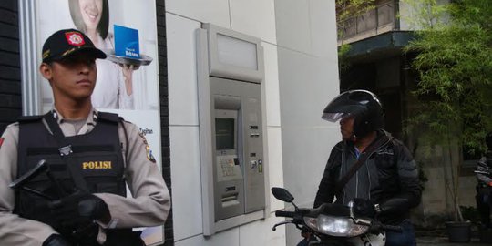 Polresta Palembang ciduk 5 spesialis pembobol ATM