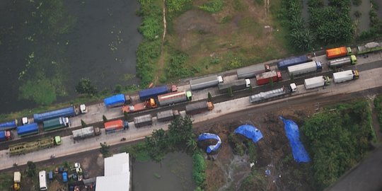 Macet, arus balik Cirebon-Cikampek 17 jam