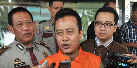Ajudan Bupati Karawang bingung cari pintu keluar KPK