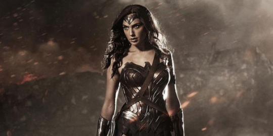 Wonder woman gal gadot beri dukungan untuk israel