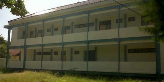 Asrama SMKN 61 Pulau Tidung mangkrak setahun, ortu siswa protes