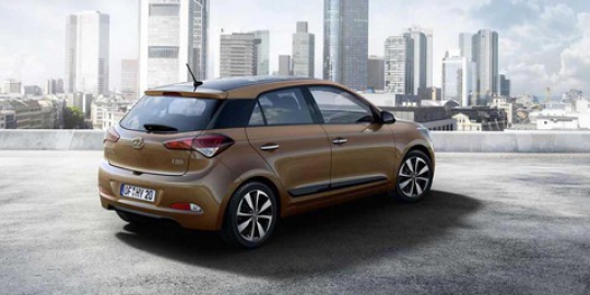 Hyundai i20 lebih panjang sedikit dari Suzuki Swift