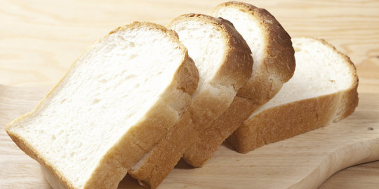 5 Bahaya makan roti tawar untuk kesehatan tubuh