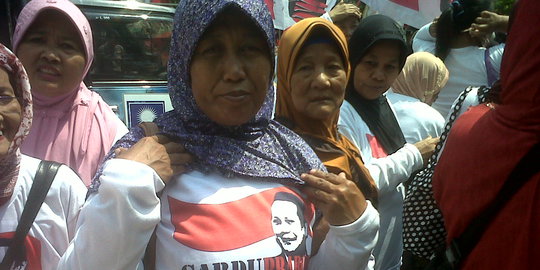 Dukung Prabowo, nenek ini berharap dapat makanan empuk