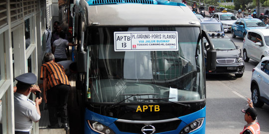 Kesal dengan Udar, Ahok bakal stop izin trayek bus APTB