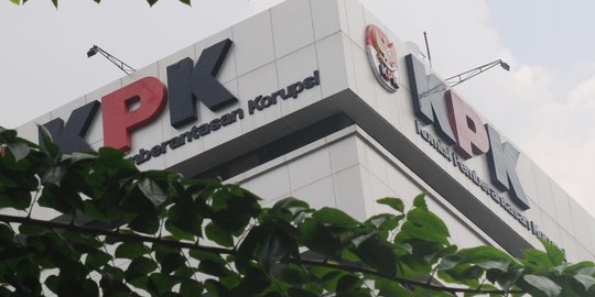 KPK tahan PPK Dinkes Kota Tangsel kasus korupsi alkes