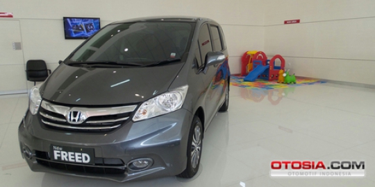 Konsumen Honda Freed beralih ke Mobilio RS