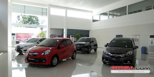 Orang Surabaya suka Honda Mobilio dan Brio Satya