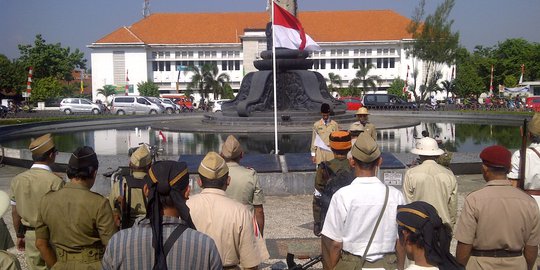 Upacara HUT RI tempo doeloe digelar di Tugu Muda Semarang