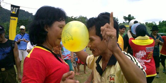 pasangan pakai balon rev5