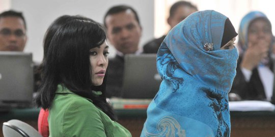 Kesaksian Angie dan Neneng Sri Wahyuni di sidang lanjutan Anas