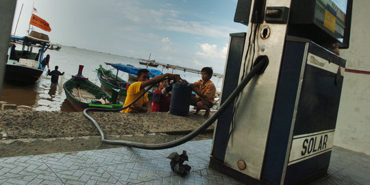 Takut dijual di tengah laut, pemerintah batasi solar nelayan