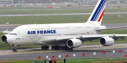Awak maskapai Air France tolak terbang ke negara terserang Ebola