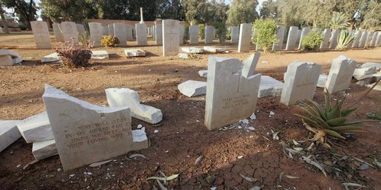 Polisi bongkar kuburan korban penganiayaan di Bondowoso