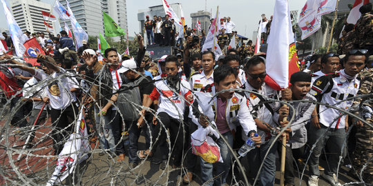 6 Cerita lucu demo massa Prabowo di MK