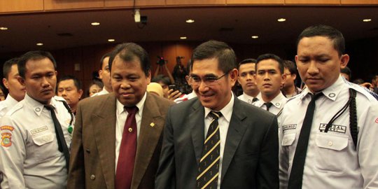 hakim mahkamah konstitusi rev3