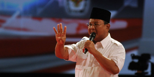 Celetukan-celetukan Ruhut Sitompul minta Prabowo legowo