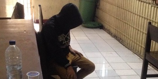 Kemarahan warga saat pergoki Andi kencani ibu teman