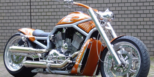 Kustom HD V-ROD Violator Chopper style