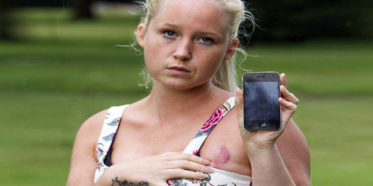 iPhone 4 membakar dada ibu muda ini