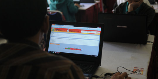 Internet lelet, website pendaftaran PNS susah diakses