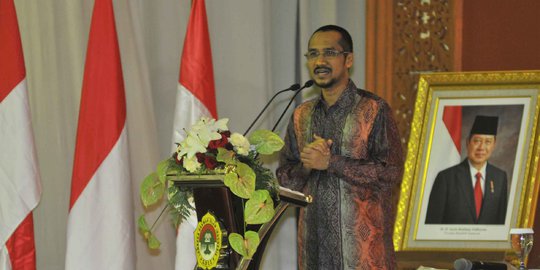 Samad sebut Pansel rekrut pengganti Busyro untuk lemahkan KPK