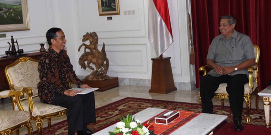 Ingin bertemu Jokowi, SBY telepon Menko Polhukam dari atas kapal