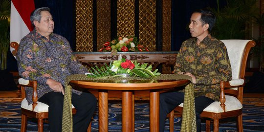 Keakraban Jokowi dan Presiden SBY saat bertemu di Bali