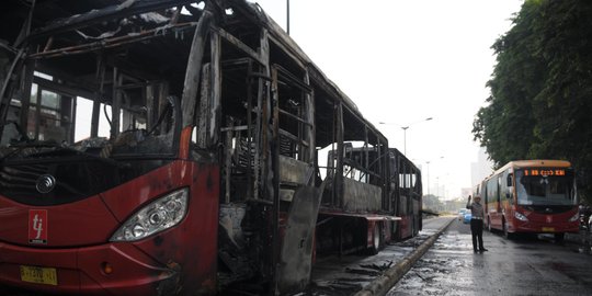 Saksi sebut ledakan Bus Transjakarta di Al-Azhar seperti granat