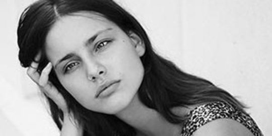 6 model berfisik tak sempurna yang mendobrak standar kecantikan