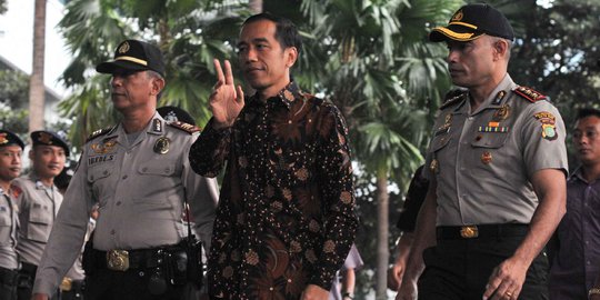 Busyro minta Jokowi proporsional dengar masukan PDIP